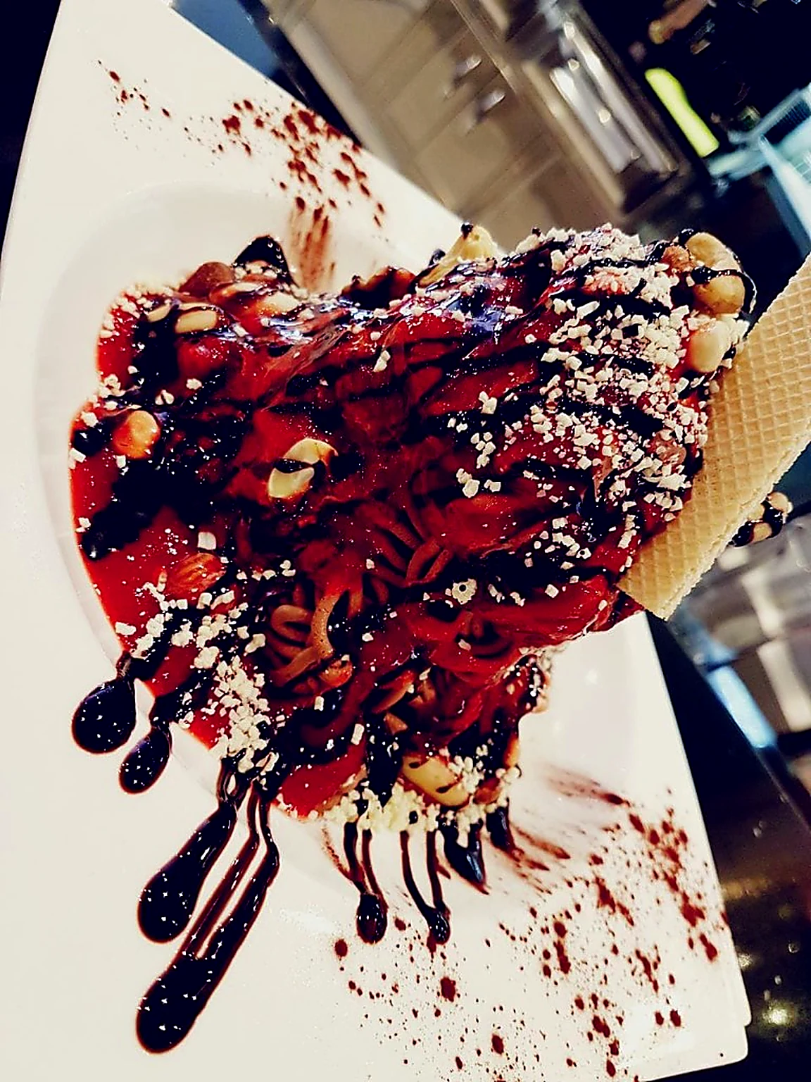 Spaghetti-Eis Spezialbecher